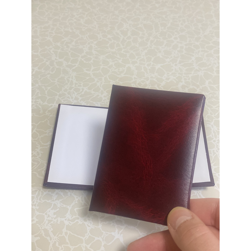 Заготівля для посвідчення (10*7см) м`яка вертикальна (посвідчення бордове) Заготівля для посвідчення (10*7см) м`яка вертикальна (посвідчення бордове)